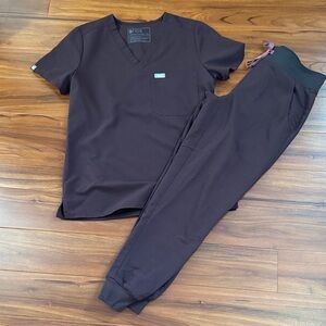 FIGS Espresso Brown Scrub Set